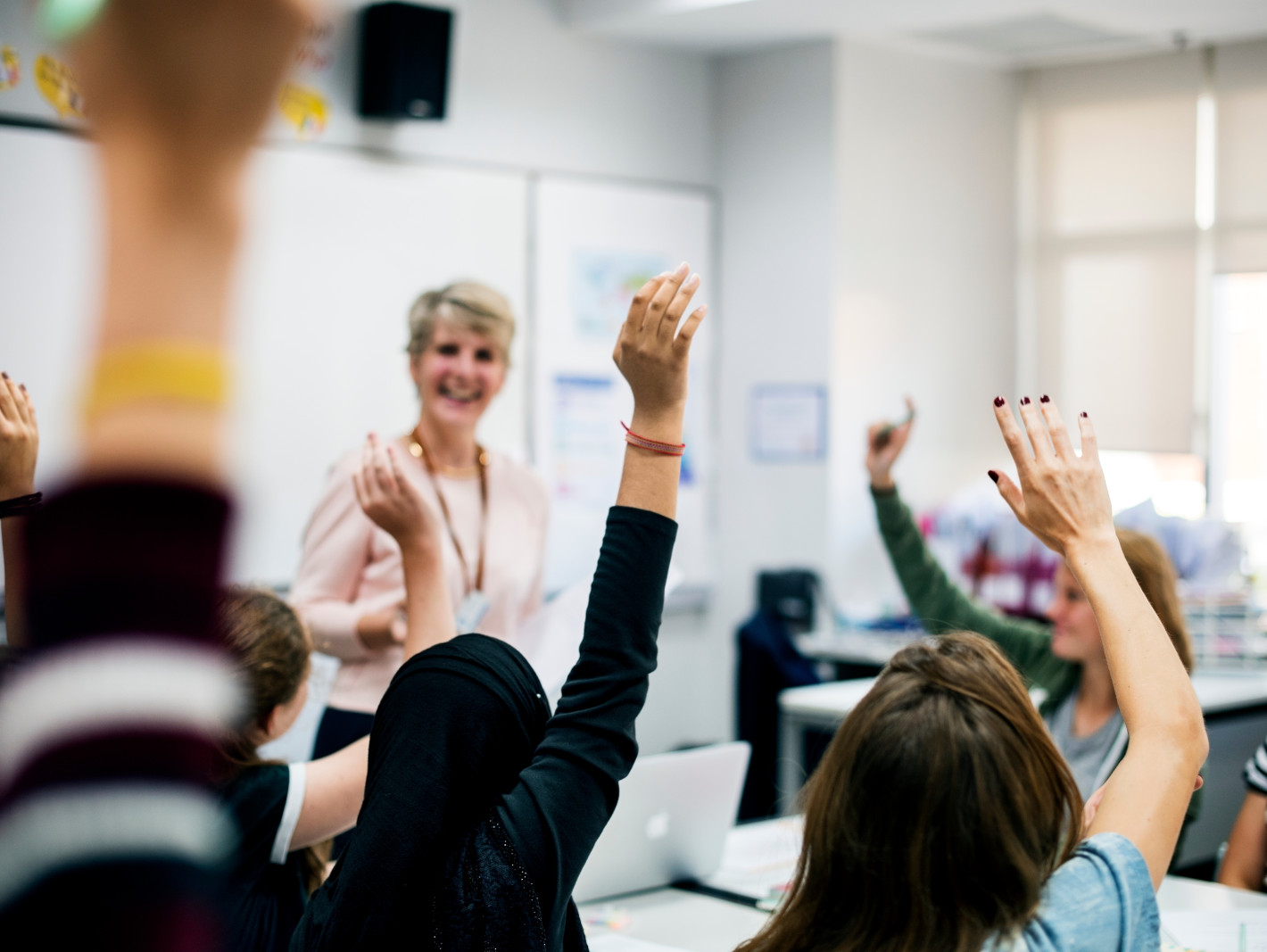 Lehrerin und Schüler